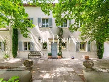 Mas provençal sur plus de 3 hectares à proximité d’Avignon 240m² Caumont sur Durance