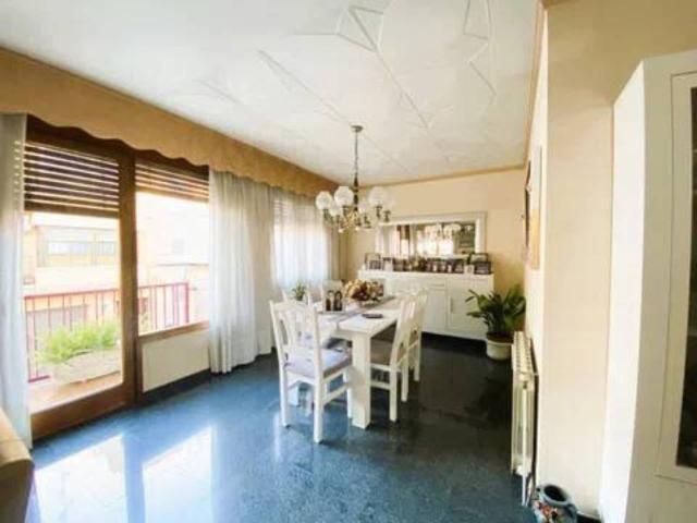 Gran casa señorial con tres espacios independientes y bodega en El Vendrell