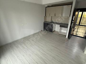 Varsak'da satılık Apartment - Otopark