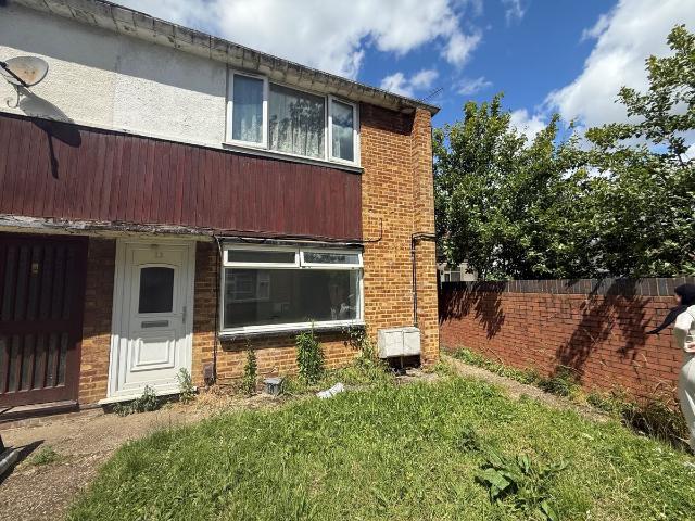 Masefield Lane UB4, Studio to rent, £1,050 pcm | PrimeLocation