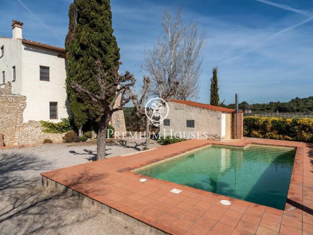 Masía con piscina en El Catllar