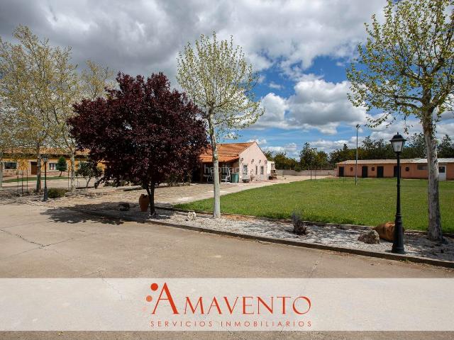 Masía en venta en Talamanca de Jarama. Oportunidad Estratégica Finca AgroIndustrial y Turística en Reserva Natural ZEPA. Masías Talamanca de.