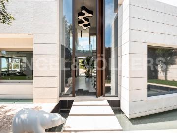 Masía en venta en Teià. Espectacular Villa Blue Infinity en Teià. Masías.