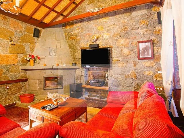Masía en venta en Tejeda. Casa rústica Tejeda con piscina. Masías.