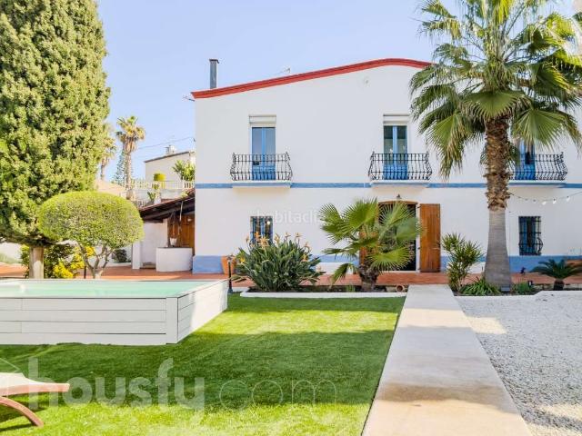 Masía en venta en Montgat. Masías.