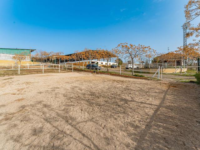 Masía en venta en Toledo, Buenavista Valparaíso La Legua. * TAMBIEN EN ALQUILER CON OPCION A COMPRA*^*^EXCLUSIVA FINCA RÚSTICA PARA HIPICA A LA VENTA CON VISTAS A LA SIERRA DE GUADALUP. Masías.