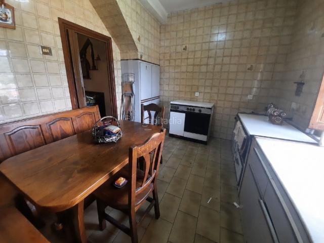 Casa en venta en Toreno. Casa para restaurar con pequeño huerto. Casas.