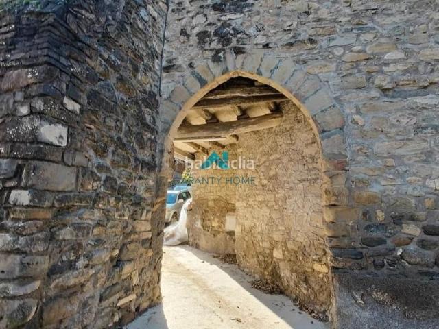 Masía en venta en Tremp Pirineos. INCREIBLE CASTILLO MEDIEVAL ZONA MONTAÑA REFORMAR PARCIALMENTE. Masías.