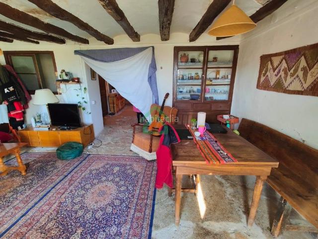Masía en venta en Tremp Pirineos. Seis plantas. Seis habitaciones. Y más personalidad que muchos pisos de revista. Masías.