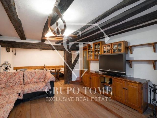 Masía en venta en Usurbil. Caserío único con 18 hectáreas junto al río Oria. Masías.