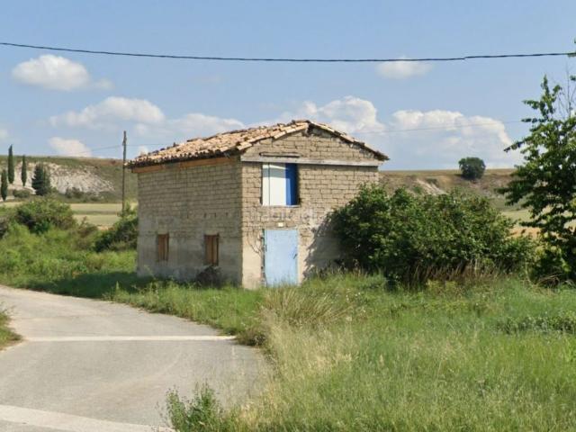 Masía en venta en Urraul Bajo. Casa y almacén en Rípodas. Masías Urraul.