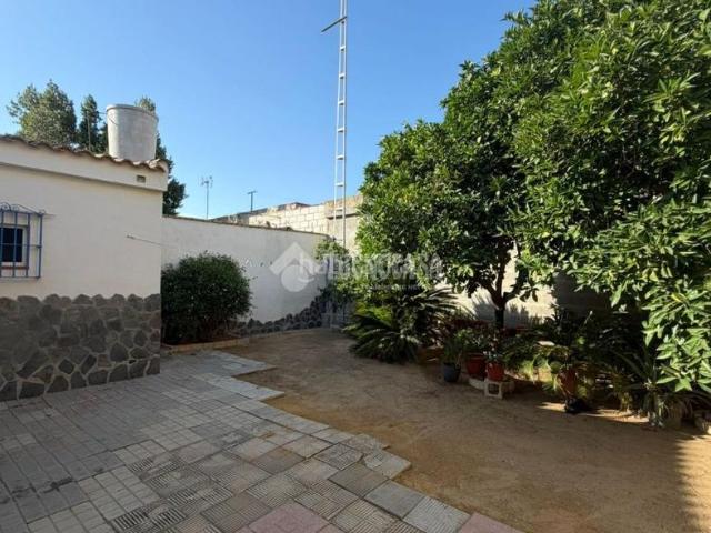 Masía en venta en Utrera, Pedanías Norte. Casa rural en venta en Utrera. Masías.