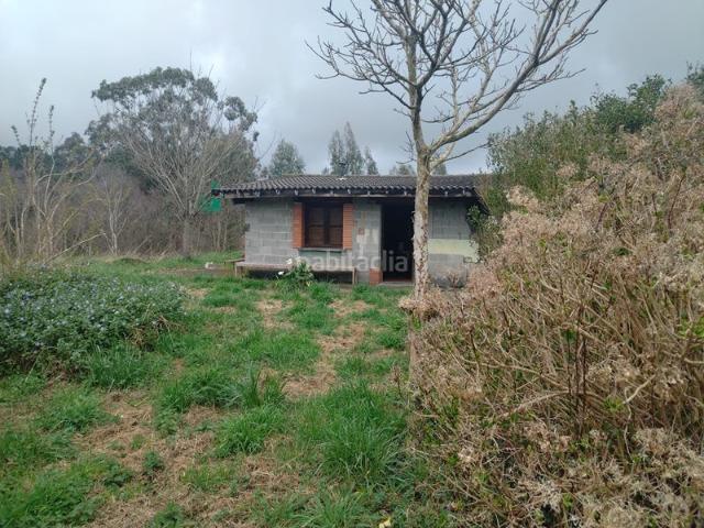 Masía en venta en Valdés. Finca con casa en Valdes. Masías.