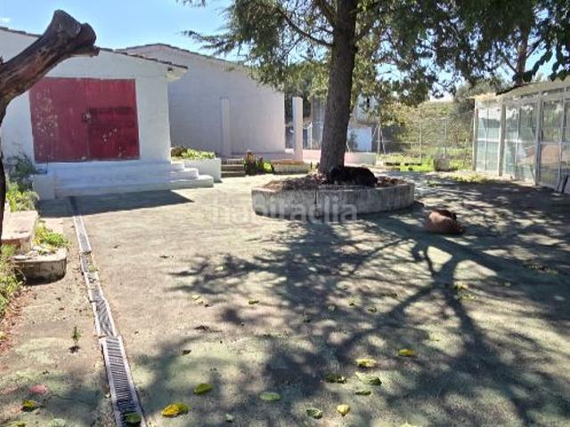 Masía en venta en Valdetorres de Jarama. Finca espectacular con dos viviendas, totalmente vallada. Masías Valdetorres de.