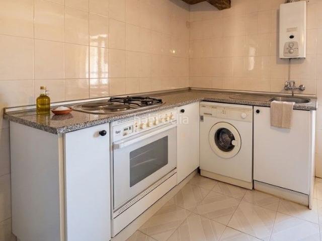 Masía en venta en Valdevimbre. Casa tradicional en Benazolve Ardón con patio, garaje y 4 dormitorios. Masías.
