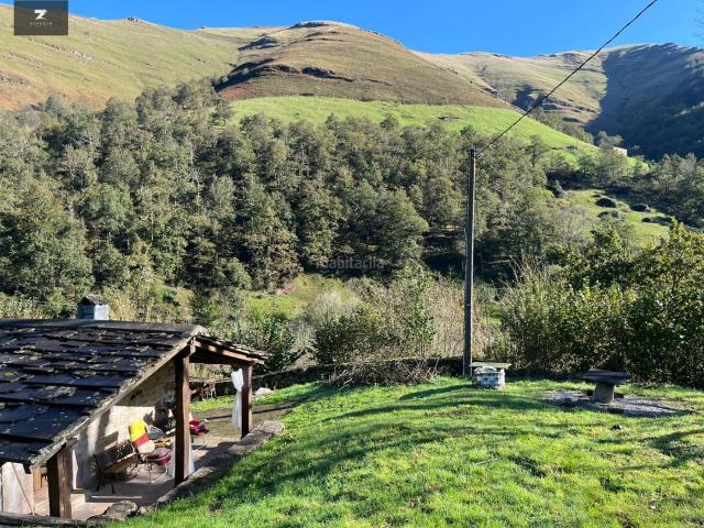 Masía en venta en Vega de Pas. VENTA DE DOS CABAÑAS REFORMADAS EN VEGA DE PAS. Masías Vega de.