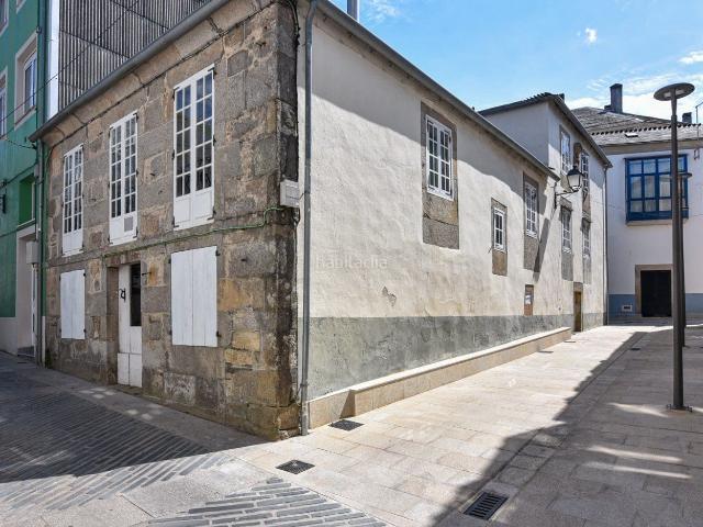 Masía en venta en Vilalba. Casa Grande, en piedra, en el centro histórico de Vilalba. Masías.