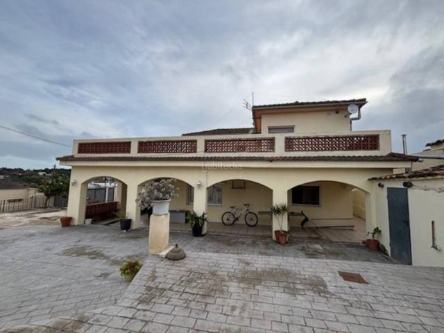Masía en venta en Vilanova i la Geltrú, Nord Costa Dorada. Chalet rústico en Mas Ricart, junto Cámping Vilanova Park, Vilanova i la Geltrú. Masías Vilanova i la.