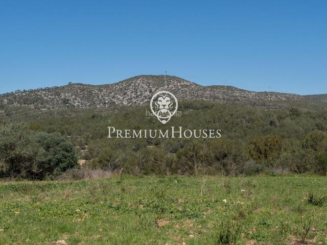 Masía en venta en Vilanova i la Geltrú, Nord Costa Dorada. Masia a reformar con gran terreno en Mas den Rafael. Masías Vilanova i la.