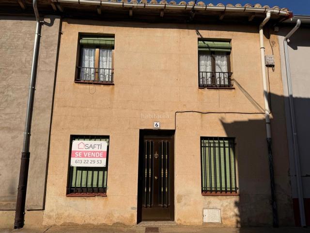 Casa en venta en Villamañán. Casas.