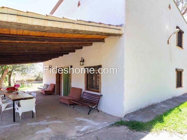 Chalet en venta en Villamena. Chalets.