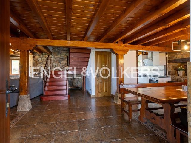 Masía en venta en Villacarriedo. Cabaña pasiega reformada en Villacarriedo. Masías.