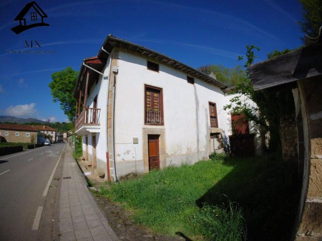 Masía en venta en Villacarriedo. Gran Casona con Parcela Llana en el Corazón de Villacarriedo. Masías.
