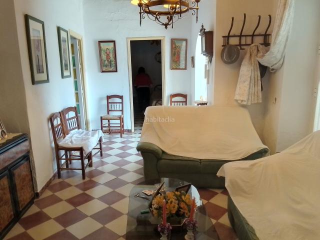 Masía en venta en Villaluenga del Rosario. casa tradicional con enorme patio andaluz. Masías Villaluenga del.