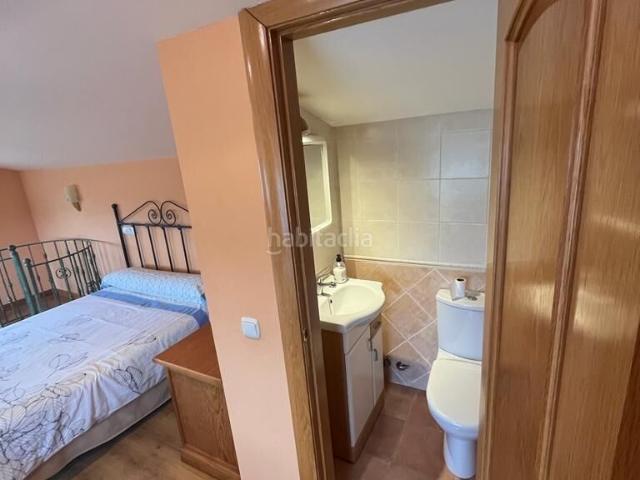 Masía en venta en Villaquirán de los Infantes. Se vende apartamentos turísticos con parcela y nave a 30 km de Burgos. Masías Villaquirán de los.