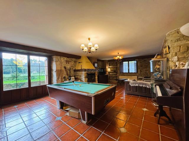 Masía en venta en Abadiño. Se vende espectacular caserio en Abadiño. Listo para entrar a vivir. Más de 21.000m de terreno a su alrededor. Masías.