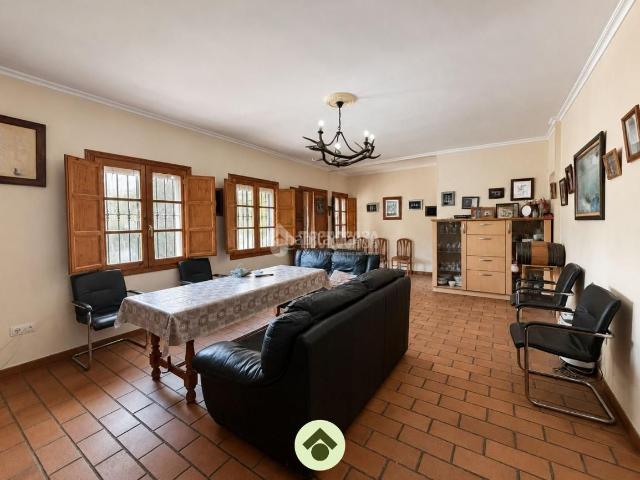 Masía en venta en Adamuz. Casa rural en venta en Adamuz. Masías.