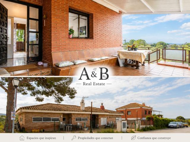 Masía en venta en Aiguamúrcia. Naturaleza, amplitud y múltiples posibilidades en una finca única en exclusiva con Ana Real Estate. Masías.