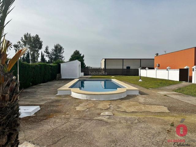 Masía en venta en Almodóvar del Río. CASA CON TERRENO PERFECTO ESTADO ZONA LAS CUEVAS URB. EL PÁRAMO. Masías Almodóvar del.