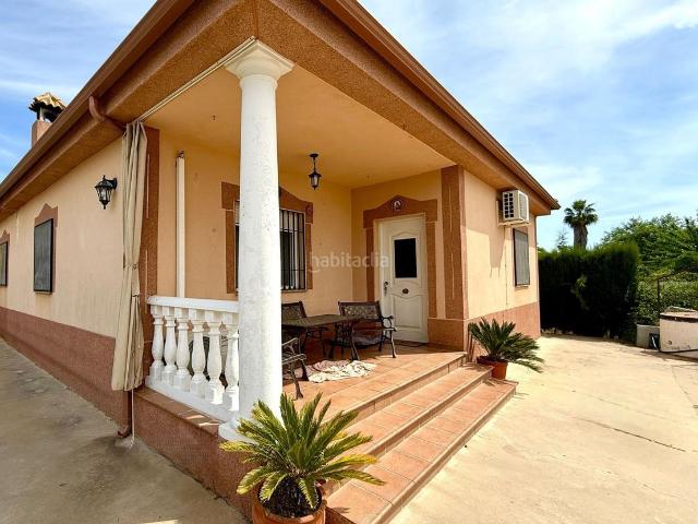Masía en venta en Almodóvar del Río. Cuevas bajas Hipotecable Parcela de 1.500 m2 con 2 casas y 2 piscinas. Masías Almodóvar del.