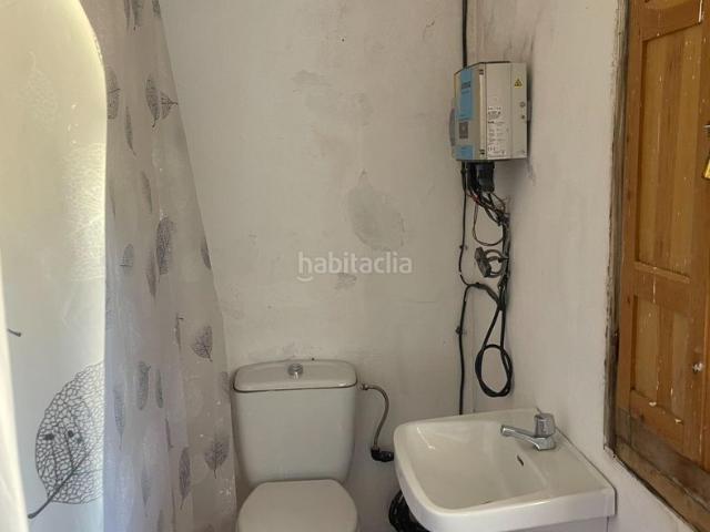 Masía en venta en Albolote. A la venta magnífico cortijo en finca de 6.000 m2, pozo de agua legalizada y producción agrícola. Masías.