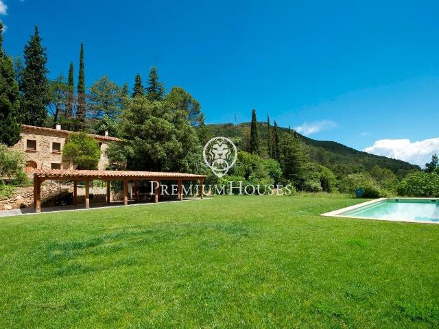 Masía en venta en Alcover. Finca rústica con piscina en Alcover. Masías.