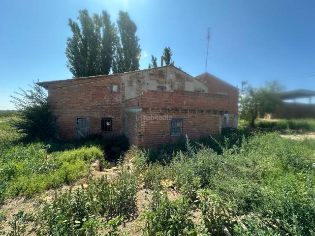 Masía en venta en Alguaire. PARCELA RUSTICA CON CASA URBANA. Masías.