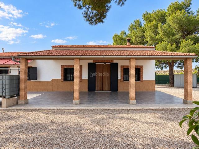 Masía en venta en Alguazas. Finca rústica en Alguazas con vivienda y amplio terreno rodeado de naturaleza. Masías.