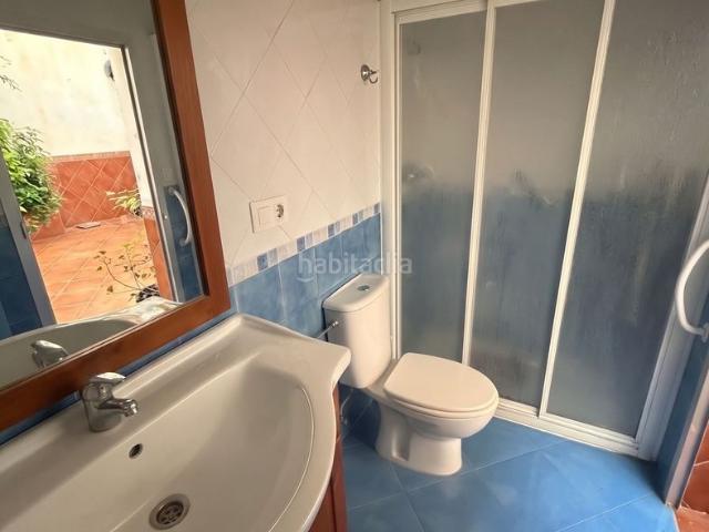 Masía en venta en Algar. Gran casa con local y enorme potencial en el centro de Algar Cádiz. Masías.