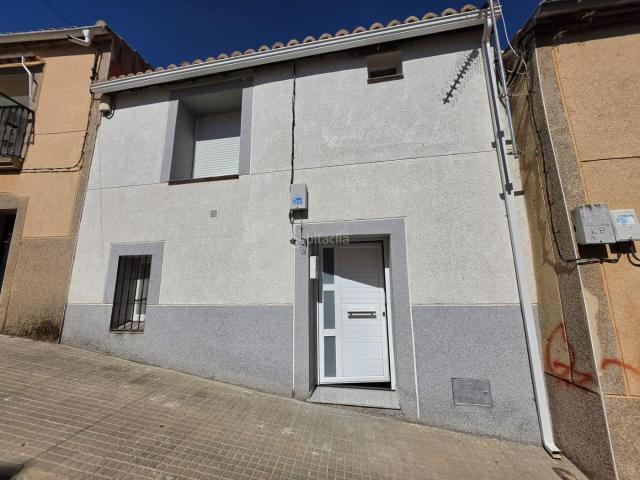 Masía en venta en Aliseda. CASA EN ALISEDA PARA ENTRAR A VIVIR. Masías.