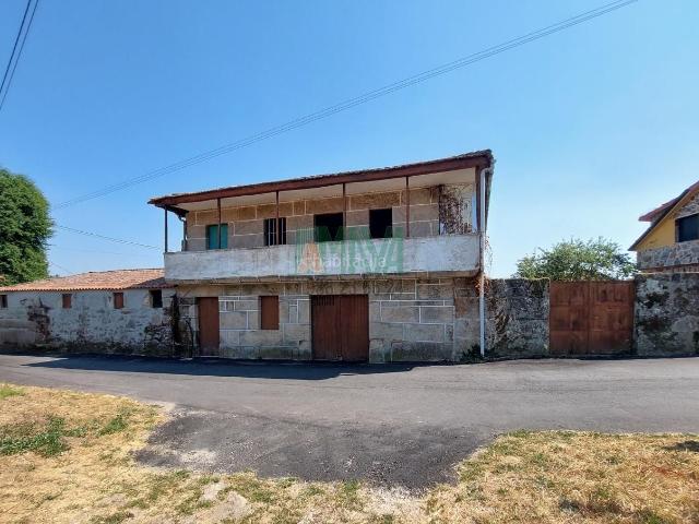 Masía en venta en Amoeiro. Masías.