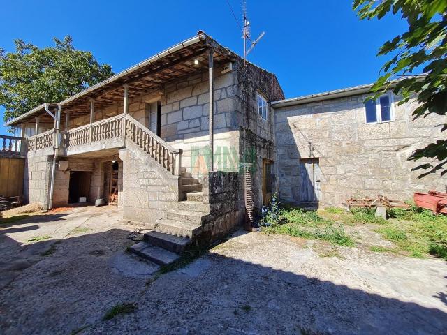 Masía en venta en Amoeiro. Masías.