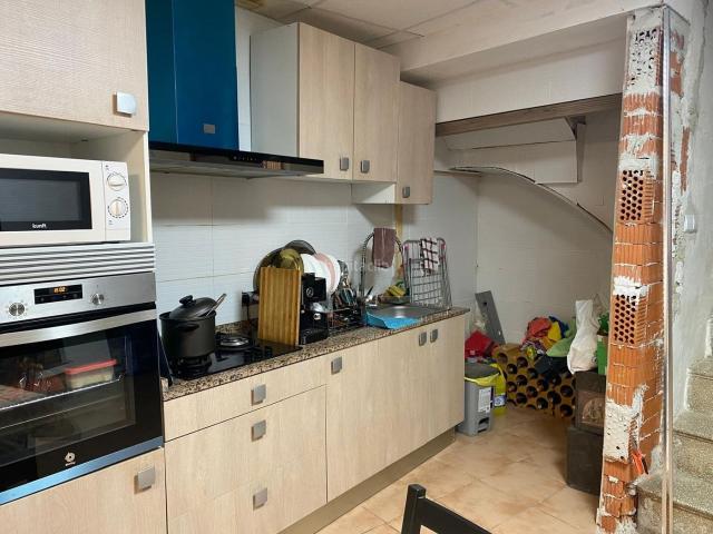 Masía en venta en Anna. CASA DE PUEBLO EN ZONA TURISTICA DE ANNA!. Masías.