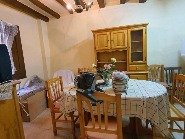 Masía en venta en Ascó Costa Dorada. Casa rústica de pueblo situada en el centro histórico de Asco. Masías.