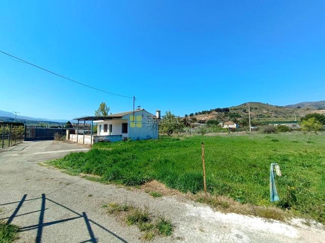 Masía en venta en Arnedo. Masías.
