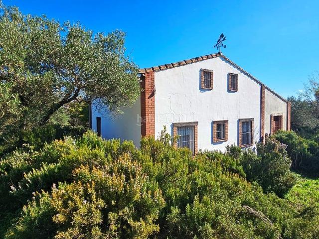 Masía en venta en Aracena. Casa en finca de 1,5 has a tan solo 2 Km. de Aracena. Masías.