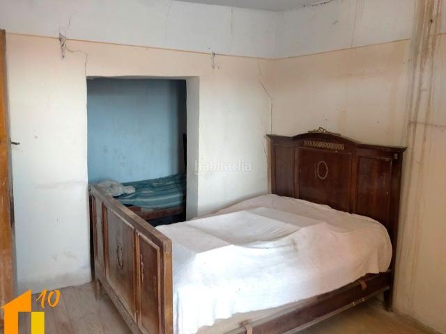 Masía en venta en Arcos. Casa en Arcos de la Llana para Reformar. Masías.