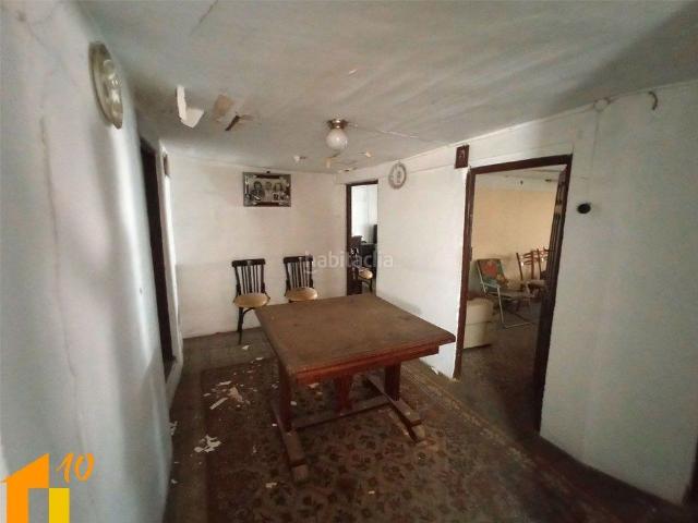 Masía en venta en Arcos. Casa para reformar íntegramente en Arcos de la Llana. Masías.