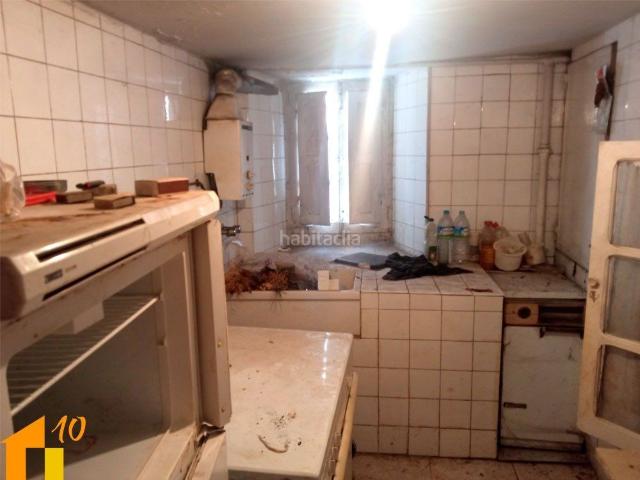 Masía en venta en Arcos. Casa para reformar íntegramente en Arcos de la Llana. Masías.
