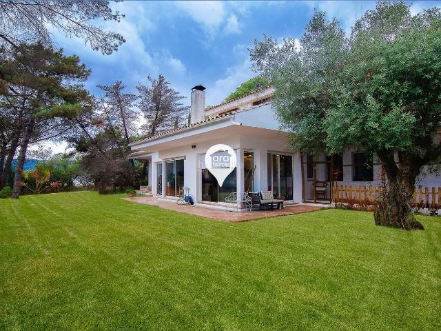 Masía en venta en Argentona, Urbanitzacions. Casa aislada de una sola planta!. Masías.